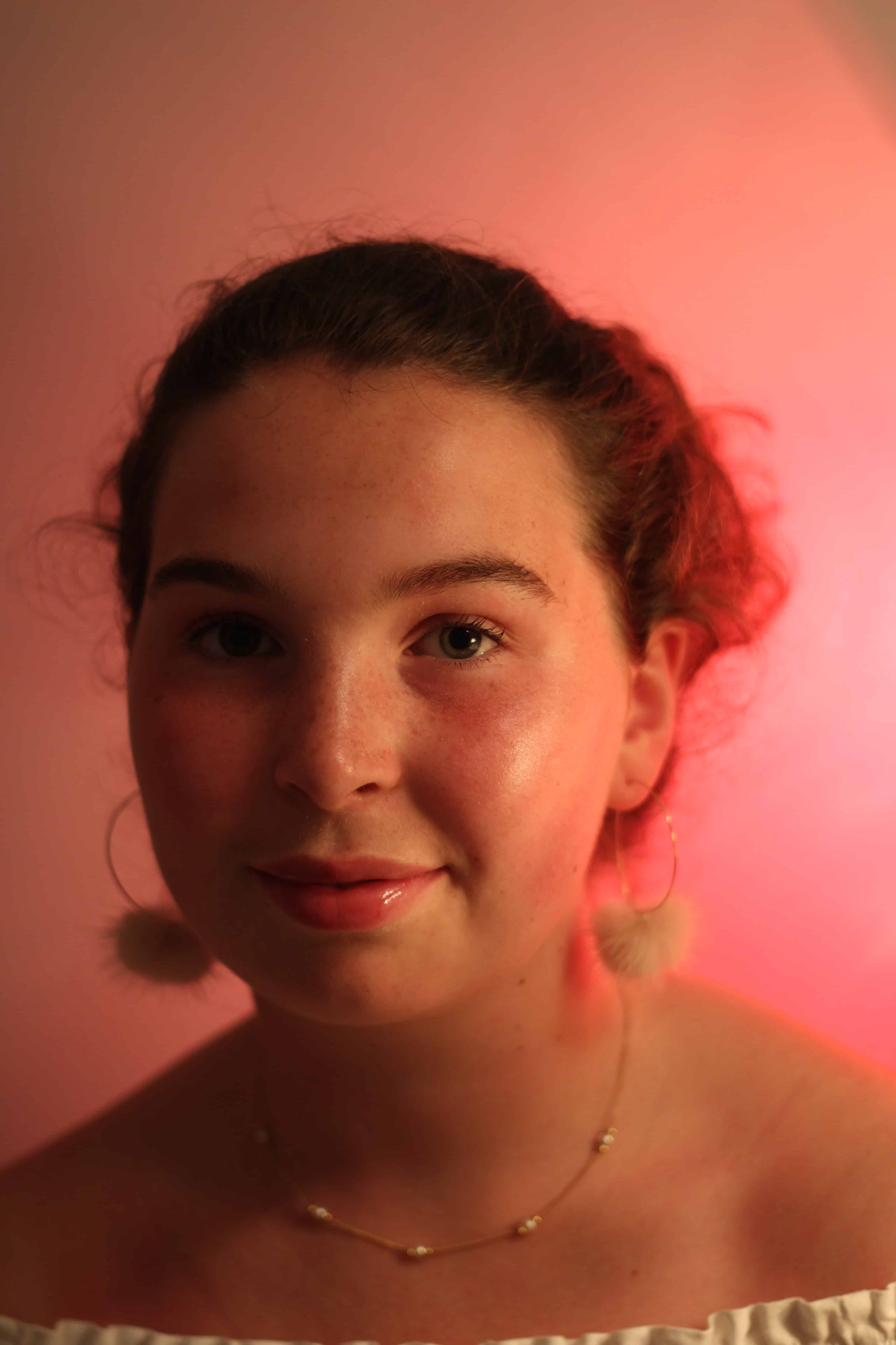 Ava Young's 'Sunsets' Reveals The Intricacies Of Female Friendships